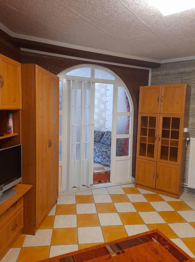 Gyöngyvirág Apartment Romhány Exterior foto